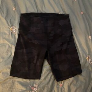 Lululemon Wundertrain Biker Shorts (Size 10)